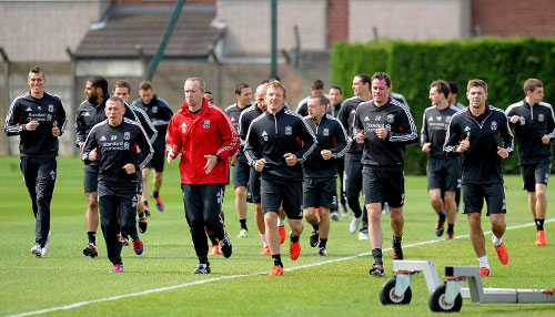 内马尔社媒向球迷致歉：联赛最后阶段加油，为我送点感到抱歉（内马尔发文致歉：为送点抱歉，联赛冲刺阶段全力以赴）