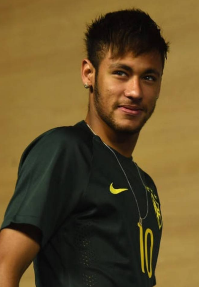 1射0正！利物浦亿元先生首发68分钟几乎隐形 数据惨淡态度更差（仅1射且0中目标，利物浦亿元先生首发68分钟几乎隐身：数据低迷，态度更糟）